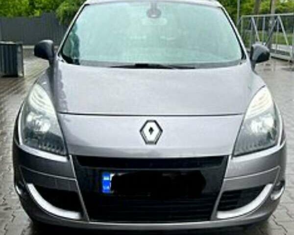 Рено Сценик 2010 в Житомире на Automoto.ua Серый Рено Сценик, объемом двигателя 1.5 л и пробегом 217 тыс. км за 7400 $, фото 14 на Automoto.ua