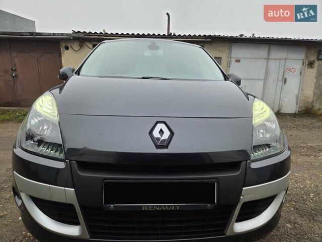 Серый Рено Сценик, объемом двигателя 1.5 л и пробегом 145 тыс. км за 8100 $, фото 6 на Automoto.ua