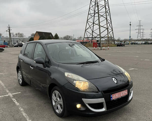 Серый Рено Сценик, объемом двигателя 1.6 л и пробегом 210 тыс. км за 7500 $, фото 1 на Automoto.ua
