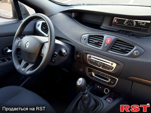 Серый Рено Сценик, объемом двигателя 1.6 л и пробегом 257 тыс. км за 6700 $, фото 4 на Automoto.ua