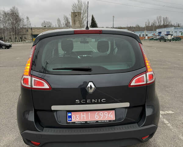 Серый Рено Сценик, объемом двигателя 1.6 л и пробегом 210 тыс. км за 7500 $, фото 13 на Automoto.ua