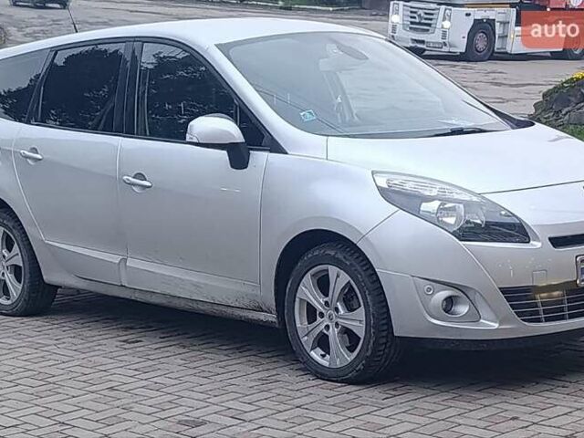 Серый Рено Сценик, объемом двигателя 1.46 л и пробегом 232 тыс. км за 7450 $, фото 1 на Automoto.ua