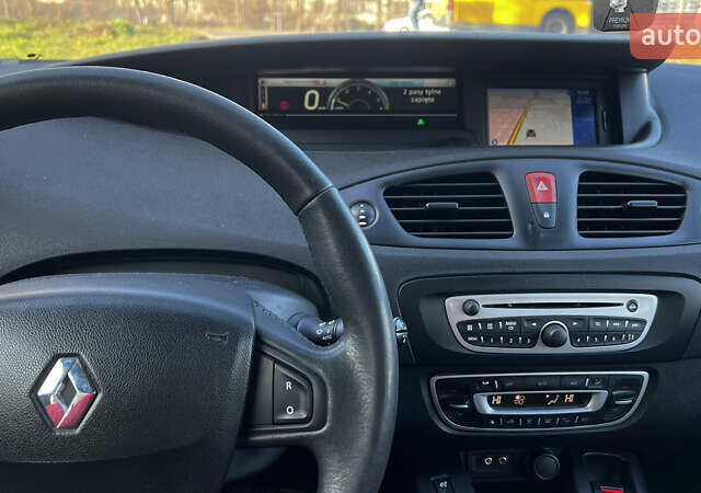Серый Рено Сценик, объемом двигателя 1.46 л и пробегом 310 тыс. км за 6675 $, фото 5 на Automoto.ua
