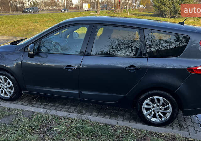 Серый Рено Сценик, объемом двигателя 1.46 л и пробегом 310 тыс. км за 6675 $, фото 10 на Automoto.ua