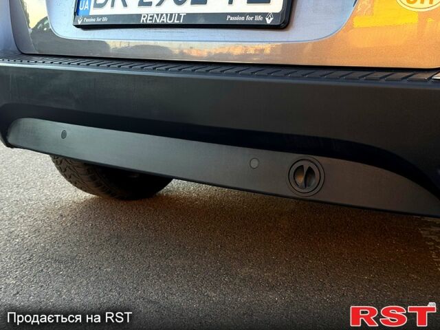 Серый Рено Сценик, объемом двигателя 1.6 л и пробегом 257 тыс. км за 6700 $, фото 6 на Automoto.ua