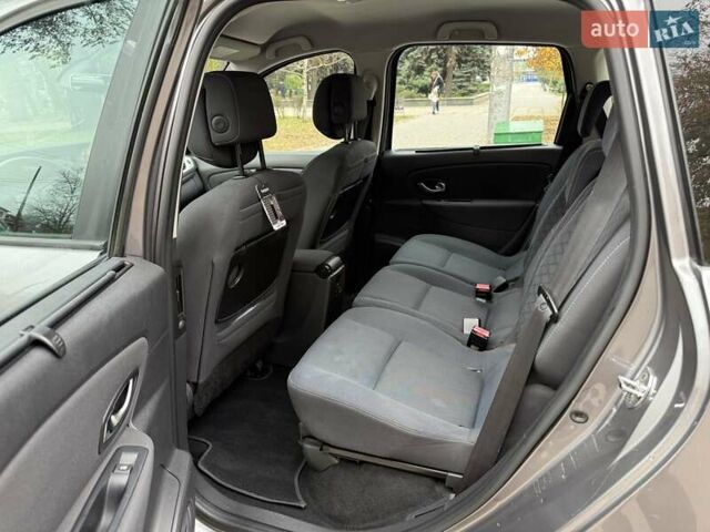 Серый Рено Сценик, объемом двигателя 1.46 л и пробегом 232 тыс. км за 7500 $, фото 10 на Automoto.ua