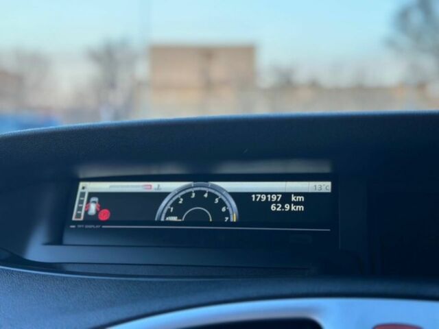 Сірий Рено Сценік, об'ємом двигуна 1.4 л та пробігом 179 тис. км за 6399 $, фото 18 на Automoto.ua