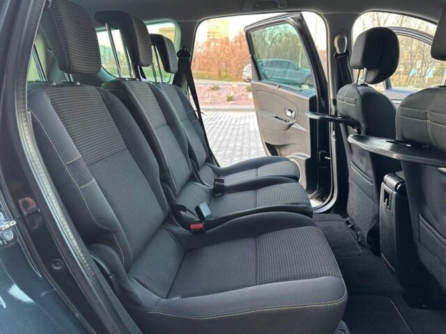 Сірий Рено Сценік, об'ємом двигуна 1.4 л та пробігом 179 тис. км за 6399 $, фото 13 на Automoto.ua