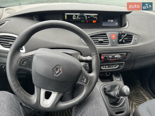 Серый Рено Сценик, объемом двигателя 1.9 л и пробегом 343 тыс. км за 5199 $, фото 4 на Automoto.ua