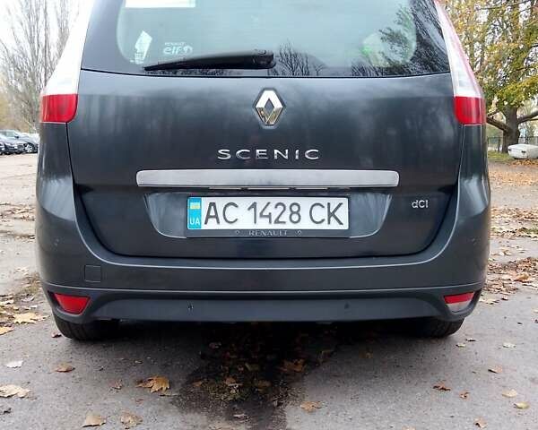 Серый Рено Сценик, объемом двигателя 1.46 л и пробегом 245 тыс. км за 7300 $, фото 9 на Automoto.ua