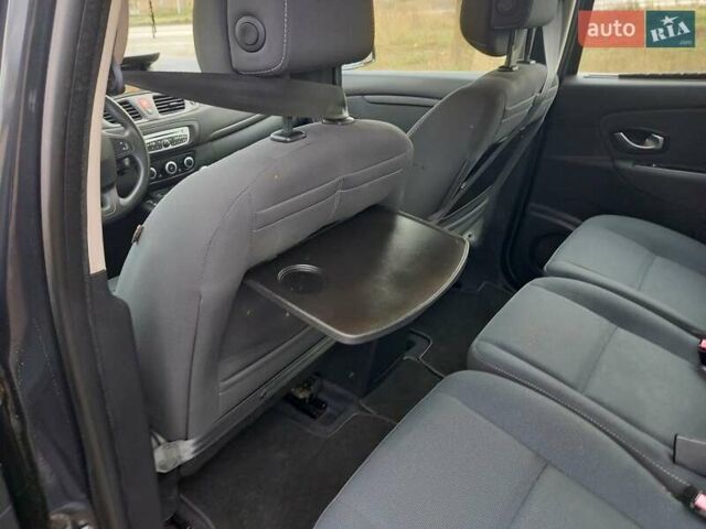 Серый Рено Сценик, объемом двигателя 1.46 л и пробегом 250 тыс. км за 5999 $, фото 28 на Automoto.ua