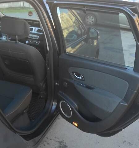 Серый Рено Сценик, объемом двигателя 1.5 л и пробегом 239 тыс. км за 7799 $, фото 4 на Automoto.ua