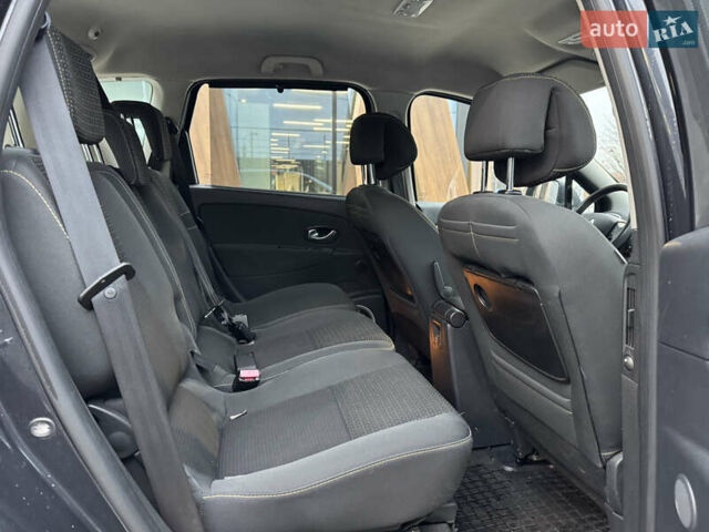 Серый Рено Сценик, объемом двигателя 1.5 л и пробегом 239 тыс. км за 6850 $, фото 12 на Automoto.ua