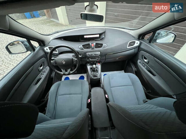 Серый Рено Сценик, объемом двигателя 1.5 л и пробегом 164 тыс. км за 6899 $, фото 13 на Automoto.ua