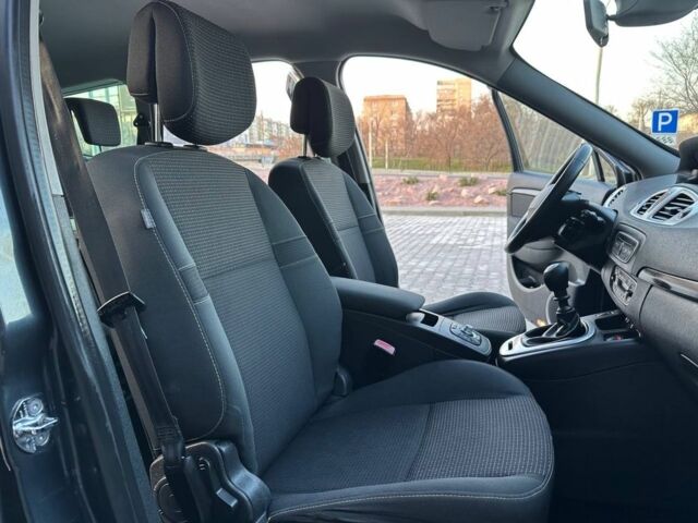 Сірий Рено Сценік, об'ємом двигуна 1.4 л та пробігом 179 тис. км за 6399 $, фото 11 на Automoto.ua