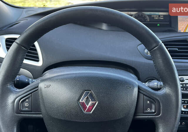 Серый Рено Сценик, объемом двигателя 1.46 л и пробегом 310 тыс. км за 6675 $, фото 3 на Automoto.ua