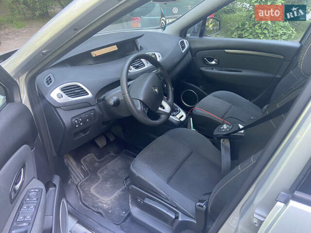 Сірий Рено Сценік, об'ємом двигуна 1.46 л та пробігом 234 тис. км за 7500 $, фото 2 на Automoto.ua