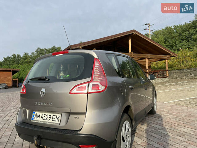 Сірий Рено Сценік, об'ємом двигуна 1.46 л та пробігом 290 тис. км за 6200 $, фото 4 на Automoto.ua