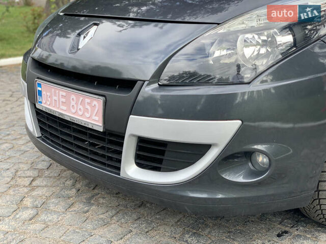 Сірий Рено Сценік, об'ємом двигуна 1.6 л та пробігом 214 тис. км за 7150 $, фото 8 на Automoto.ua