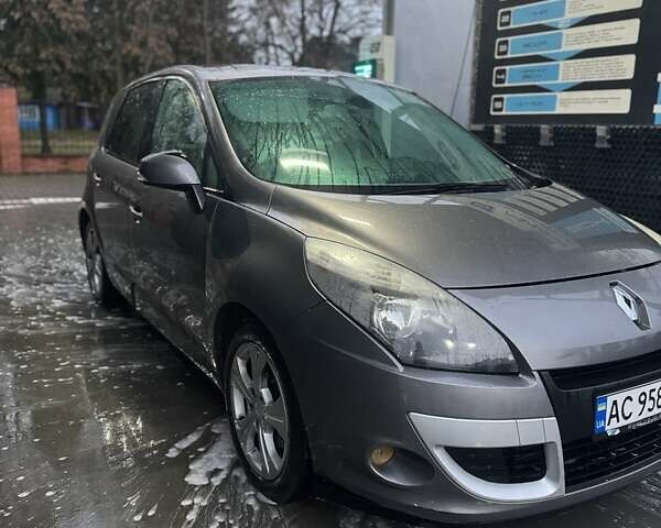 Серый Рено Сценик, объемом двигателя 1.87 л и пробегом 215 тыс. км за 6000 $, фото 1 на Automoto.ua