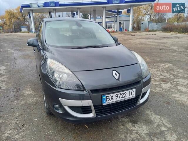 Серый Рено Сценик, объемом двигателя 1.46 л и пробегом 250 тыс. км за 5999 $, фото 16 на Automoto.ua