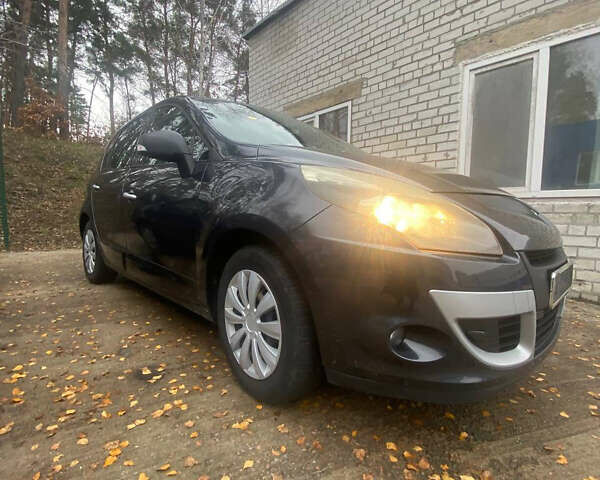 Сірий Рено Сценік, об'ємом двигуна 1.9 л та пробігом 184 тис. км за 7800 $, фото 10 на Automoto.ua