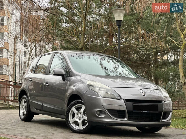 Серый Рено Сценик, объемом двигателя 1.5 л и пробегом 237 тыс. км за 5800 $, фото 1 на Automoto.ua