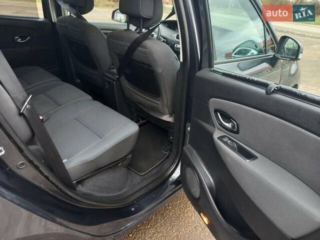 Серый Рено Сценик, объемом двигателя 1.46 л и пробегом 250 тыс. км за 5999 $, фото 32 на Automoto.ua