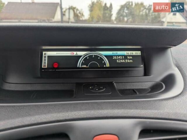 Серый Рено Сценик, объемом двигателя 1.46 л и пробегом 264 тыс. км за 7000 $, фото 19 на Automoto.ua