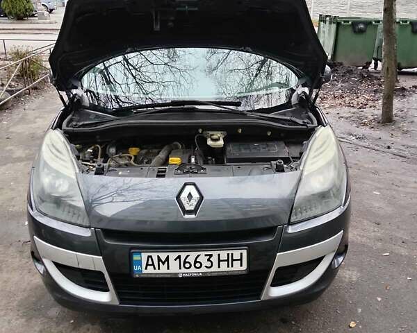 Серый Рено Сценик, объемом двигателя 1.46 л и пробегом 320 тыс. км за 6900 $, фото 12 на Automoto.ua