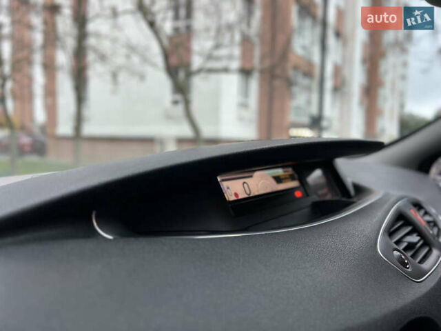 Серый Рено Сценик, объемом двигателя 1.5 л и пробегом 237 тыс. км за 5800 $, фото 23 на Automoto.ua