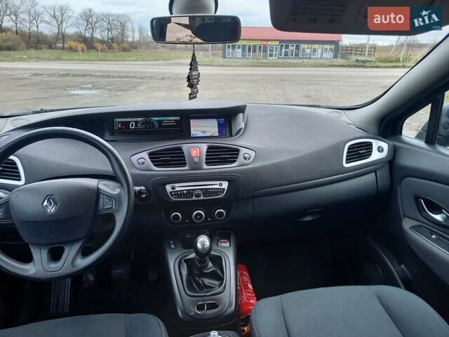 Серый Рено Сценик, объемом двигателя 1.46 л и пробегом 250 тыс. км за 5999 $, фото 29 на Automoto.ua
