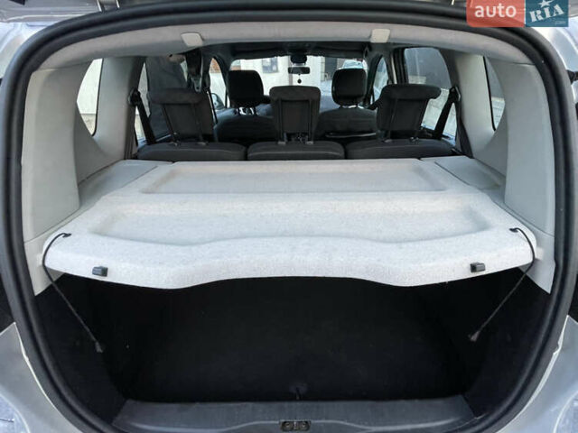 Рено Сценик 2010 в Ровно на Automoto.ua Серый Рено Сценик, объемом двигателя 1.4 л и пробегом 164 тыс. км за 5500 $, фото 23 на Automoto.ua