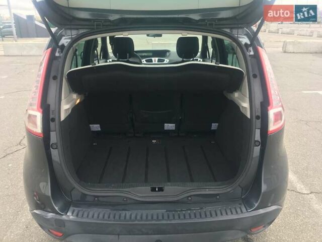 Сірий Рено Сценік, об'ємом двигуна 2 л та пробігом 256 тис. км за 7500 $, фото 9 на Automoto.ua