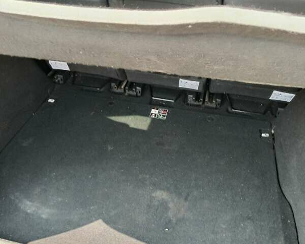 Рено Сценик 2010 в Житомире на Automoto.ua Серый Рено Сценик, объемом двигателя 1.5 л и пробегом 217 тыс. км за 7400 $, фото 8 на Automoto.ua