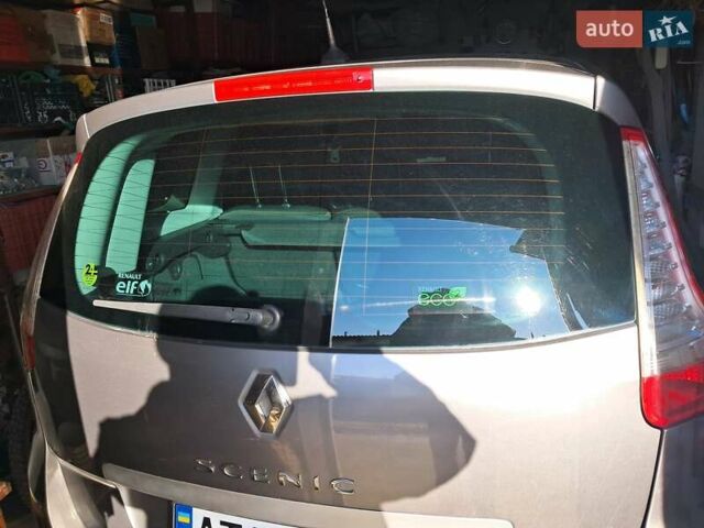 Серый Рено Сценик, объемом двигателя 1.9 л и пробегом 220 тыс. км за 6500 $, фото 3 на Automoto.ua