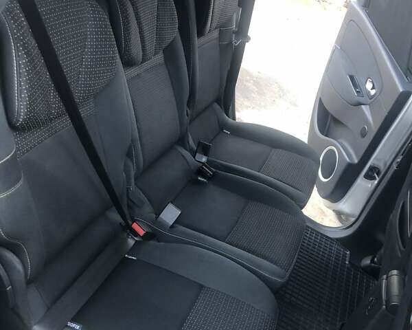 Сірий Рено Сценік, об'ємом двигуна 1.5 л та пробігом 230 тис. км за 6200 $, фото 19 на Automoto.ua