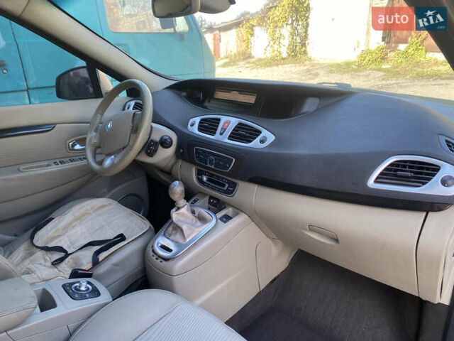 Серый Рено Сценик, объемом двигателя 1.9 л и пробегом 265 тыс. км за 5699 $, фото 7 на Automoto.ua