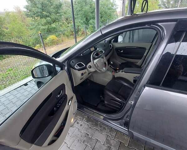 Сірий Рено Сценік, об'ємом двигуна 1.5 л та пробігом 330 тис. км за 5600 $, фото 4 на Automoto.ua