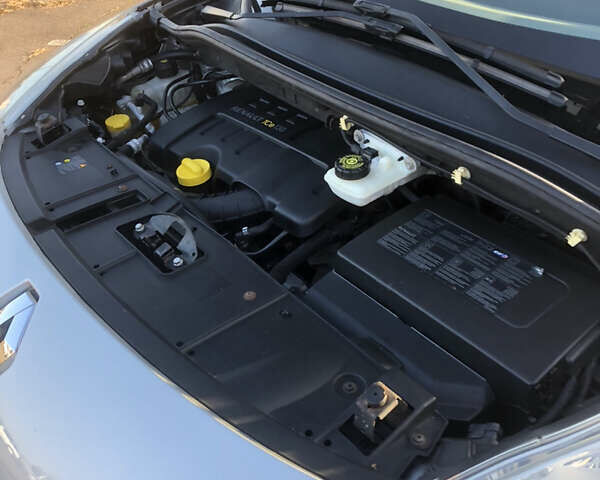 Серый Рено Сценик, объемом двигателя 1.4 л и пробегом 216 тыс. км за 5999 $, фото 32 на Automoto.ua