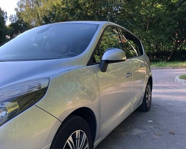 Серый Рено Сценик, объемом двигателя 1.46 л и пробегом 206 тыс. км за 7200 $, фото 7 на Automoto.ua