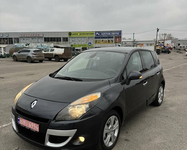 Серый Рено Сценик, объемом двигателя 1.6 л и пробегом 210 тыс. км за 7500 $, фото 6 на Automoto.ua