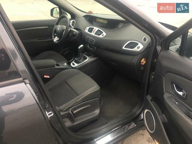 Сірий Рено Сценік, об'ємом двигуна 2 л та пробігом 256 тис. км за 7500 $, фото 11 на Automoto.ua