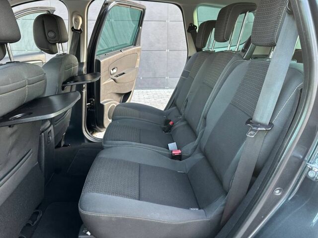 Сірий Рено Сценік, об'ємом двигуна 1.4 л та пробігом 179 тис. км за 6399 $, фото 14 на Automoto.ua