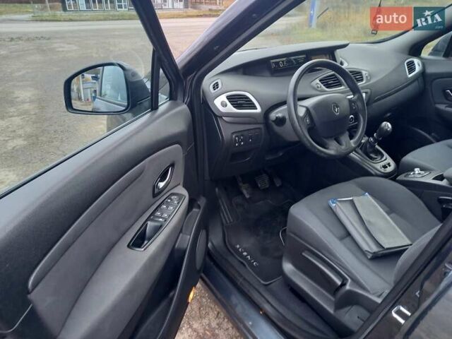 Серый Рено Сценик, объемом двигателя 1.46 л и пробегом 250 тыс. км за 5999 $, фото 19 на Automoto.ua