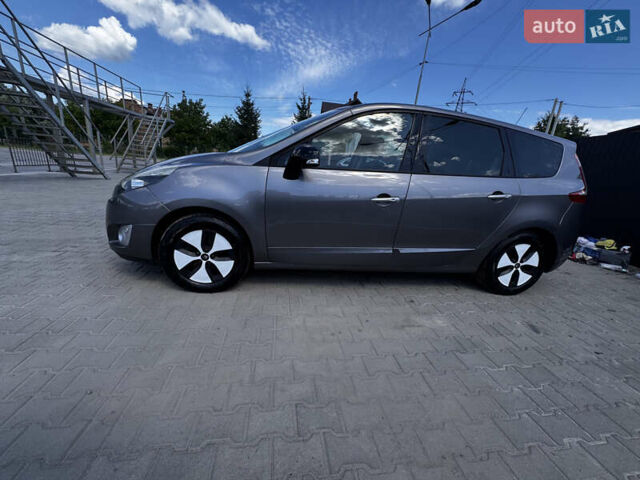 Сірий Рено Сценік, об'ємом двигуна 1.4 л та пробігом 217 тис. км за 7900 $, фото 1 на Automoto.ua
