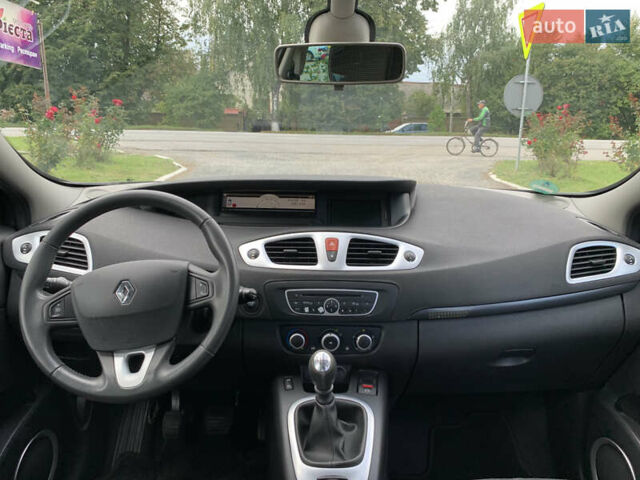Сірий Рено Сценік, об'ємом двигуна 1.6 л та пробігом 214 тис. км за 7150 $, фото 22 на Automoto.ua