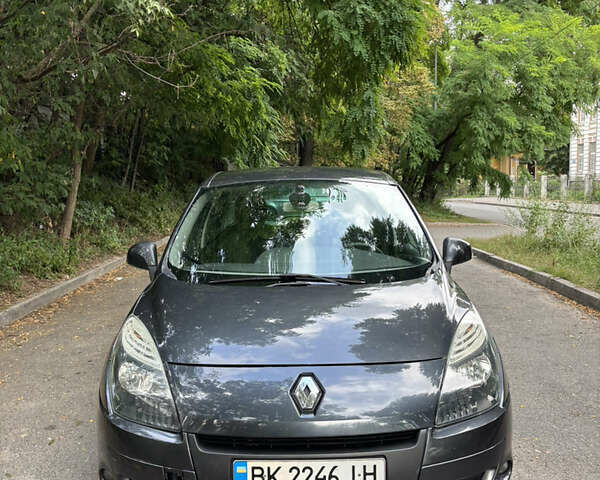 Сірий Рено Сценік, об'ємом двигуна 1.5 л та пробігом 270 тис. км за 6500 $, фото 1 на Automoto.ua