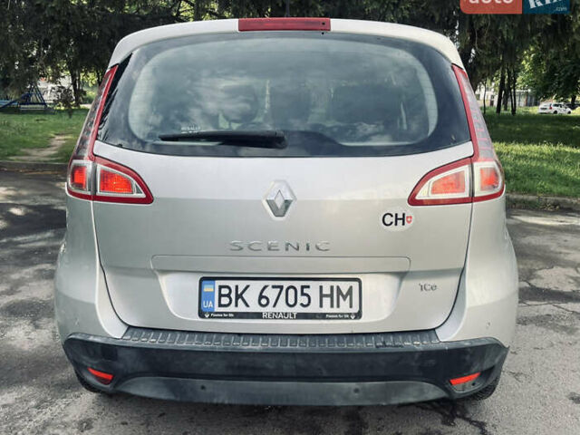 Рено Сценик 2010 в Ровно на Automoto.ua Серый Рено Сценик, объемом двигателя 1.4 л и пробегом 164 тыс. км за 5500 $, фото 6 на Automoto.ua