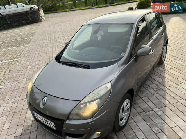 Сірий Рено Сценік, об'ємом двигуна 1.46 л та пробігом 290 тис. км за 6200 $, фото 11 на Automoto.ua